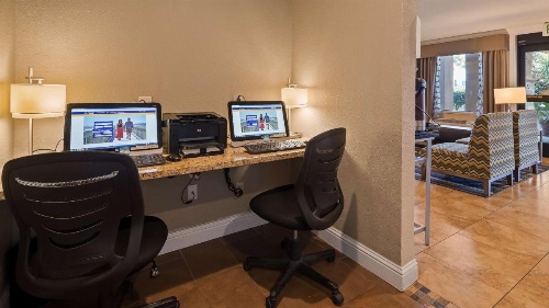 Best Western Plus Pleasanton Inn image 11