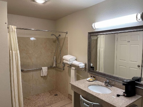 Best Western Plus Pleasanton Inn image 7